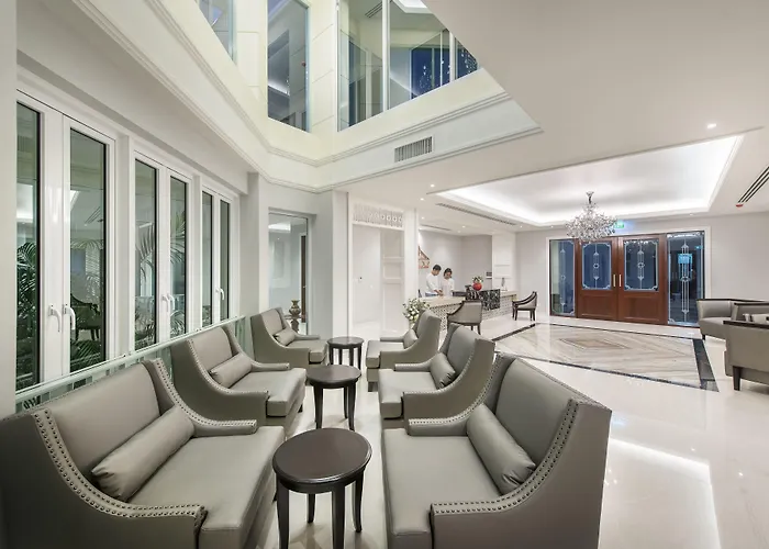 Siam Tharadol 4*
