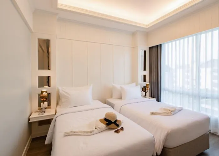 Hotel Siam Tharadol 4*