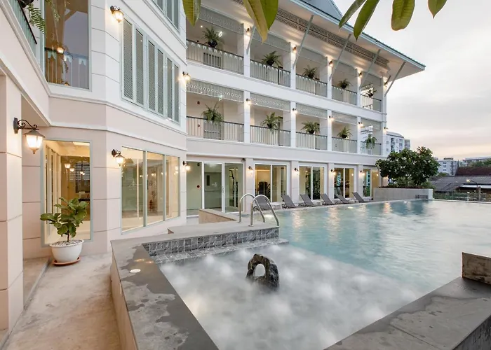 Siam Tharadol Hotel Bangkok